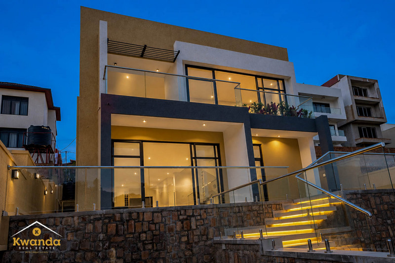 A BEAUTIFUL MODERN VILLA FOR SALE IN KIBAGABAGA