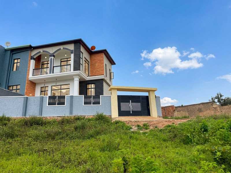 HOUSE FOR SALE IN ZINDIRO, KIMIRONKO