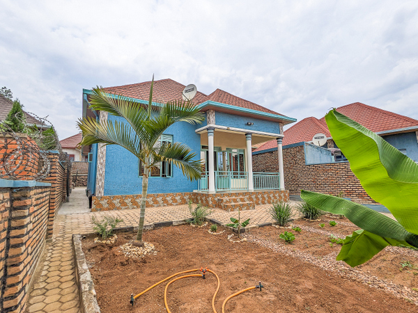 KANOMBE HOME FOR SALE