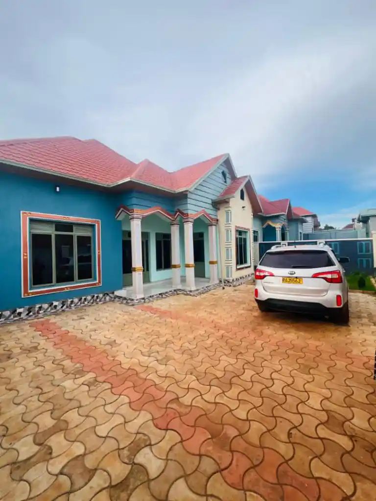 4-Bedroom House for Sale in Muyumbu – ku Gasima - Rwamagana | 60 Million RWF