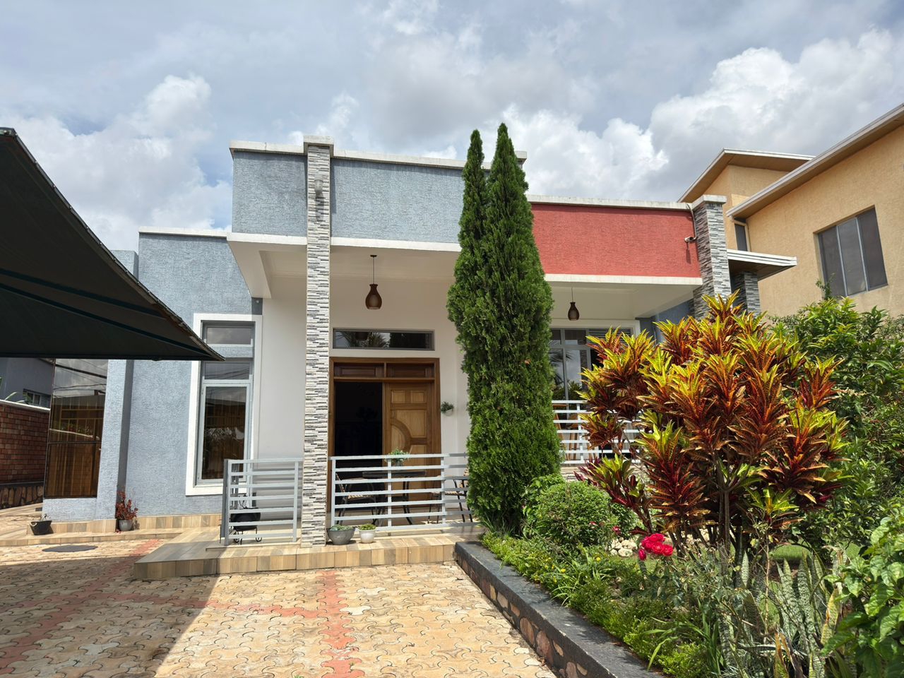 5 Bedroom House · For rent · RWF 2,250,000 · Kigali-Rwanda